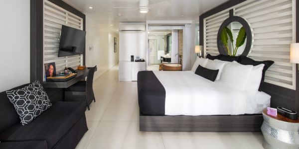 airport-transfer-to-s-hotel-bedroom