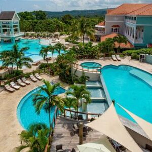airport-transfer-to-sandals-ochi-pool