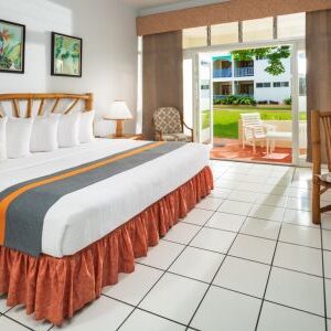 airport-transfer-to-tobys-resort-bedroom