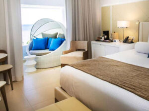 island-dream-tour-azul-beach-resort-negril-room