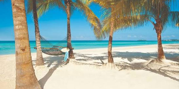 island-dream-tour-couples-negril-beach island-dream-tour-couples-negril-beach