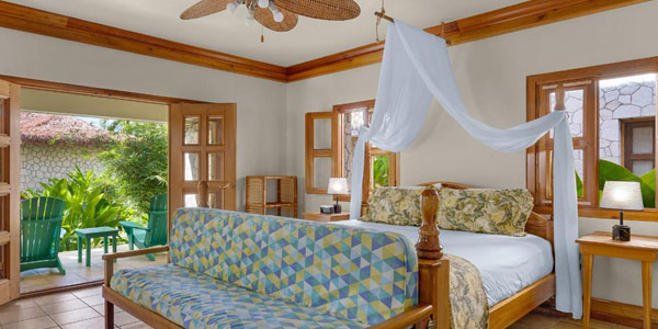 island-dream-tour-ocean-cliff-resort-negril-room