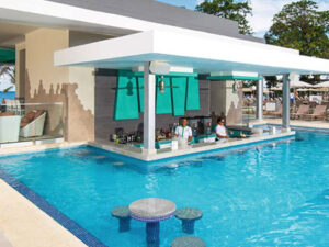 island-dream-tour-riu-tropical-bay-swim-up-bar island-dream-tour-riu-tropical-bay-swim-up-bar