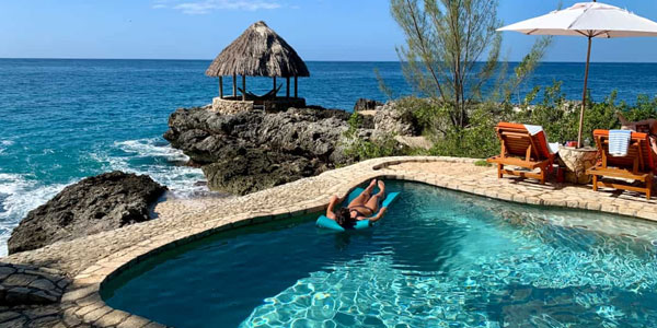 island-dream-tour-tensing-pen-negril-pool