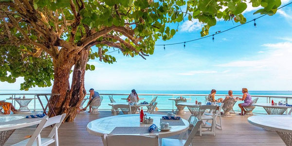 island-dream-tour-travellers-beach-resort-negril-view